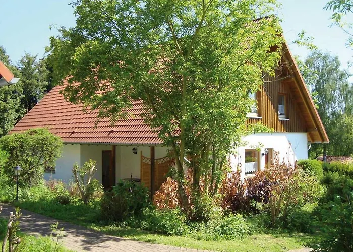 In Germany With Garden Terrace בית נופש Bredenborn