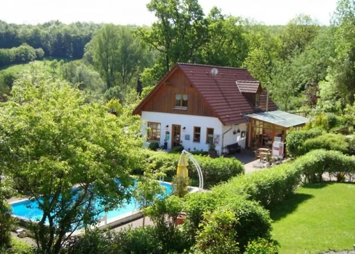 Сasa de vacaciones In Germany With Garden Terrace Bredenborn